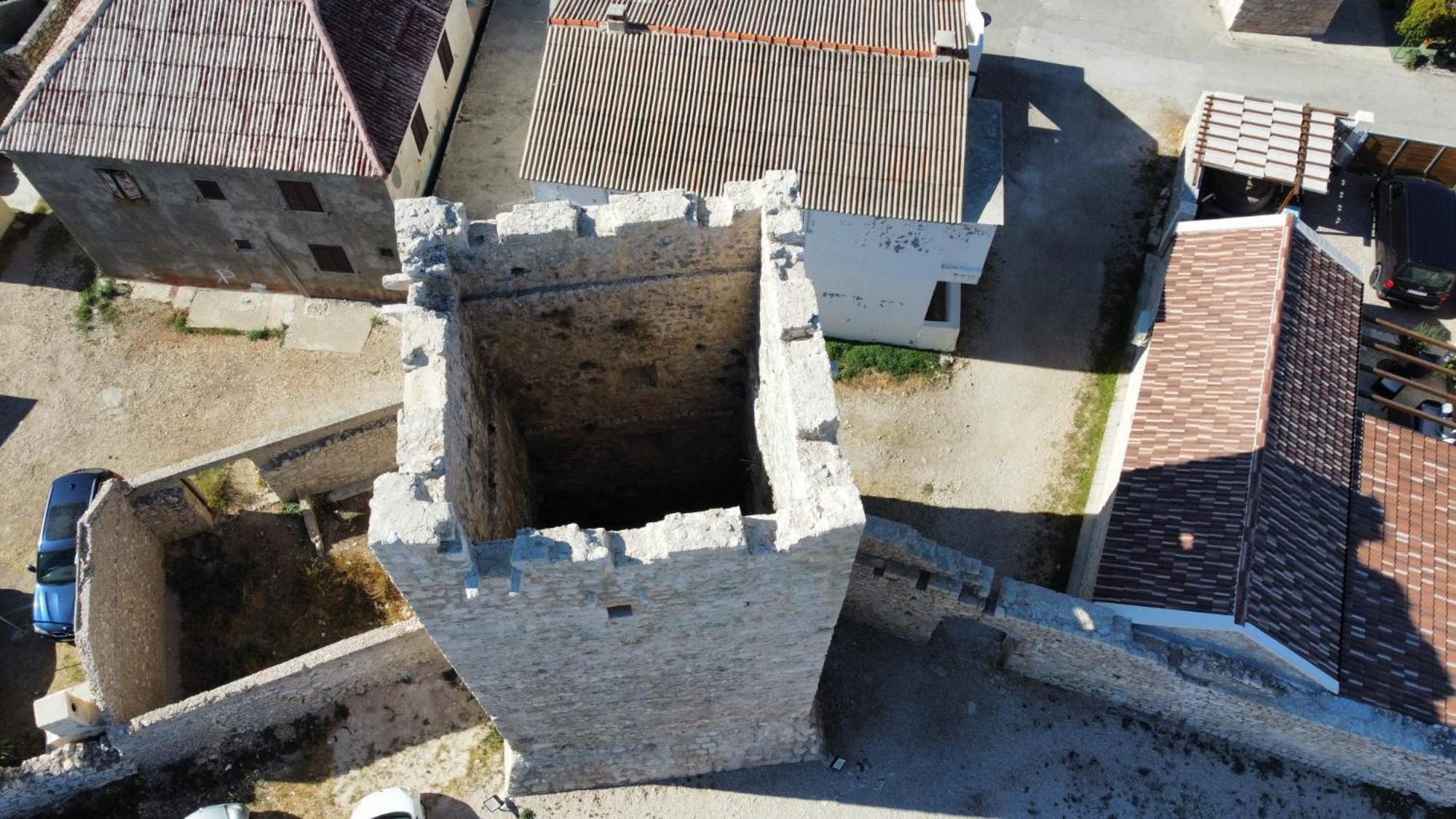 Milwe Appartement Ražanac Buitenkant foto
